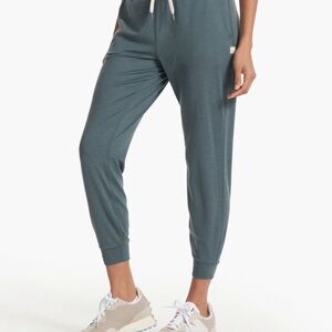Vuori Women's Teal Joggers